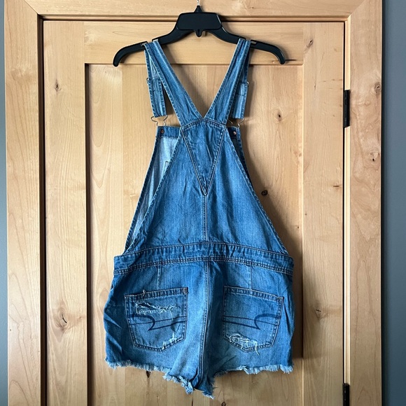 American Eagle Denim Short Overalls, Size: Medium - Picture 5 of 7